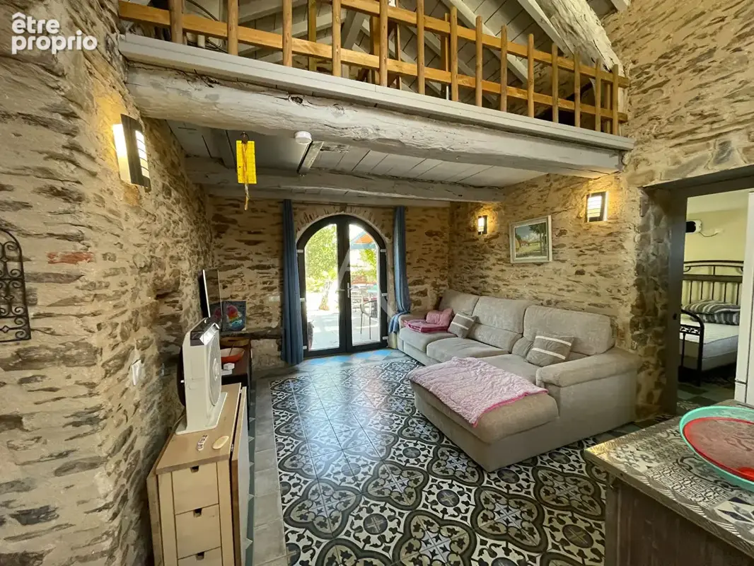 Sainte Gemme, maison de type 7  de 261 m² - photo 7