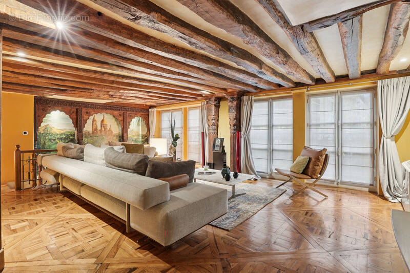 Appartement à PARIS-6E