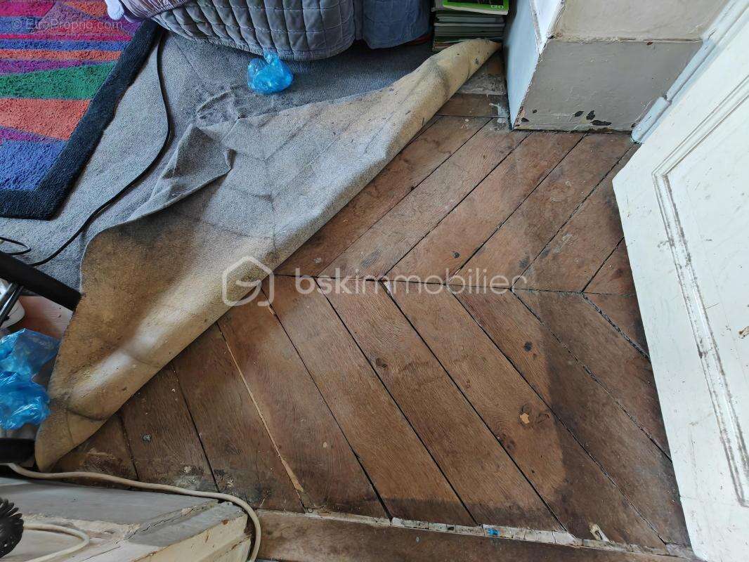 T2 lumineux au 5ᵉ étage avec balcon filant – Proche Canal de l’Ourcq - photo 4