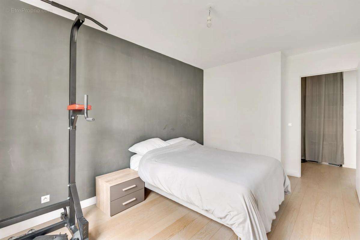 Appartement à ISSY-LES-MOULINEAUX