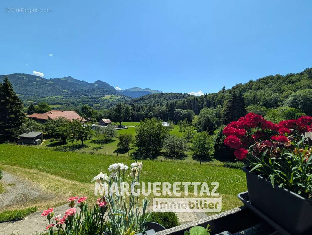 Appartement à SAINT-JEOIRE
