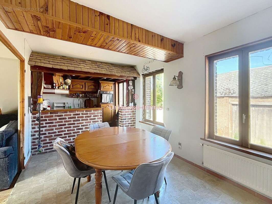 Maison 280 m² à Languevoisin-Quiquery  - photo 7