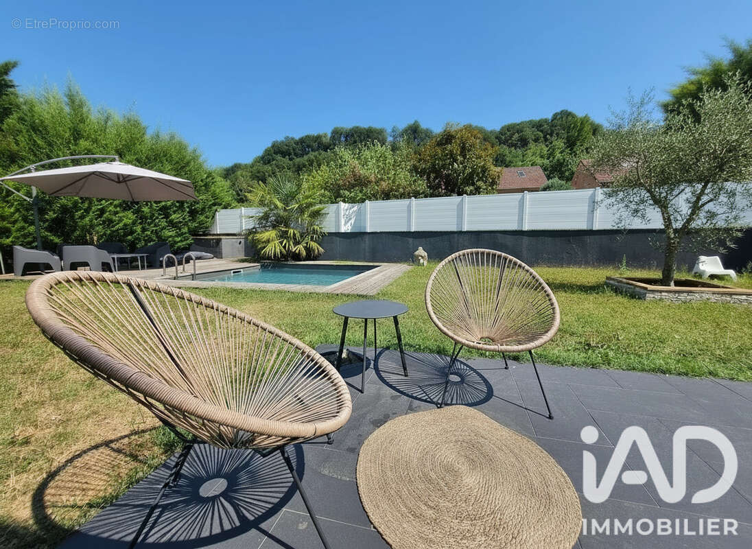Maison 101 m² à Vif  - photo 7