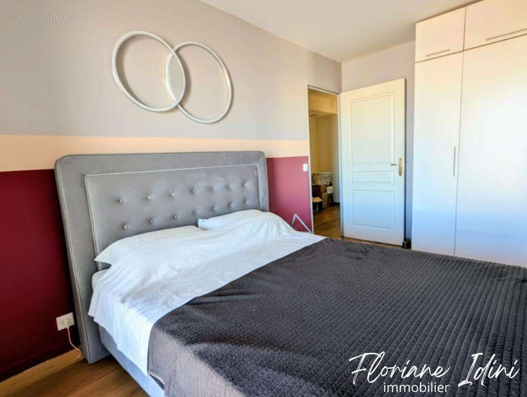 Appartement à MARSEILLE-2E