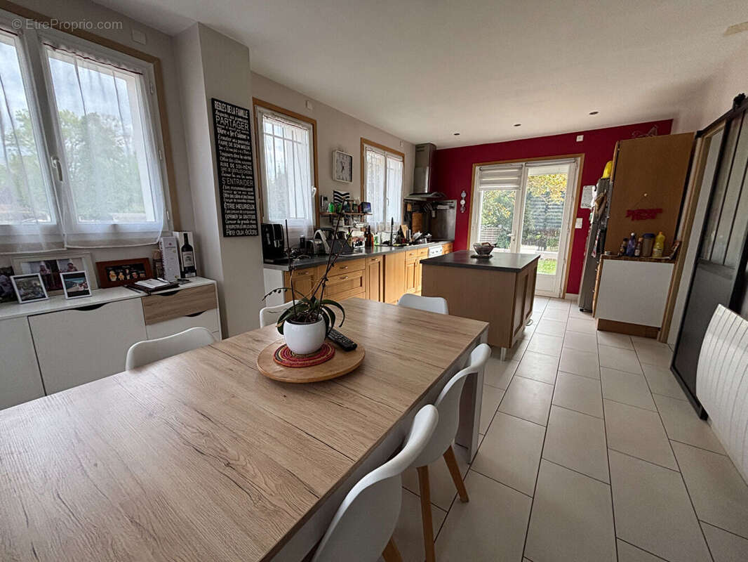 Maison à NOGENT-LE-ROI