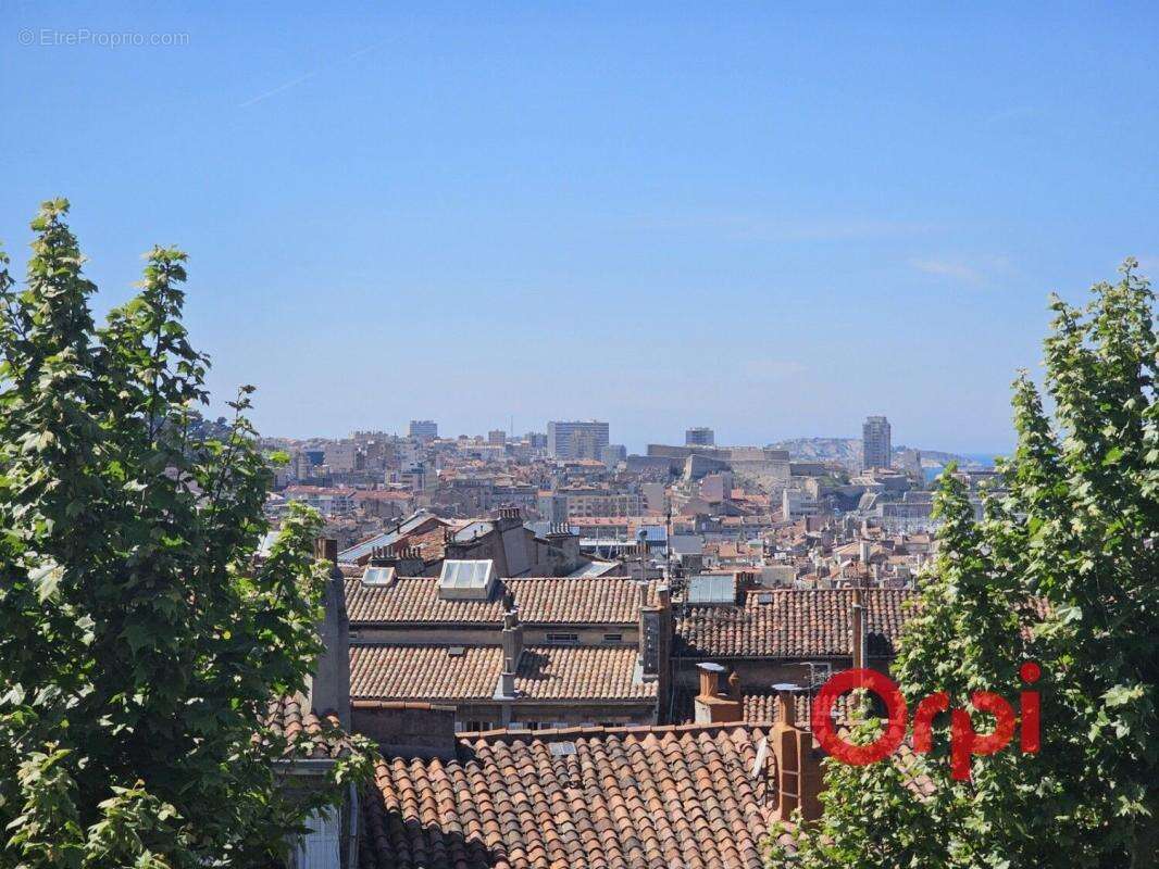 Appartement à MARSEILLE-6E