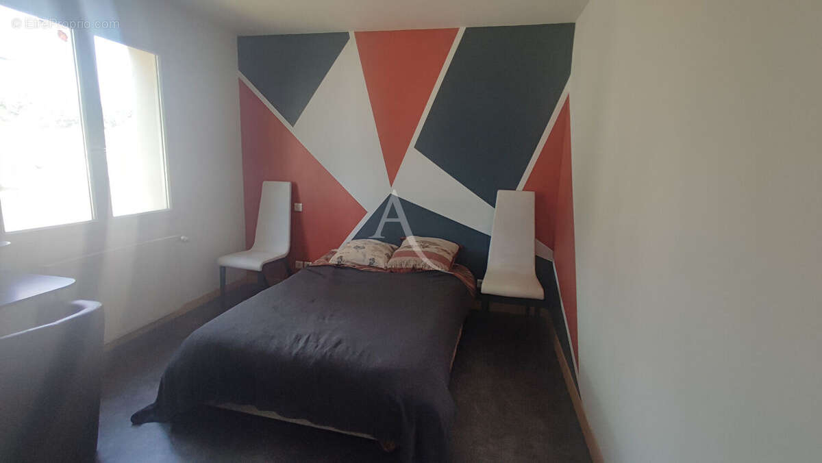 Charmante maison de plain-pied dans un quartier paisible !!! - photo 7
