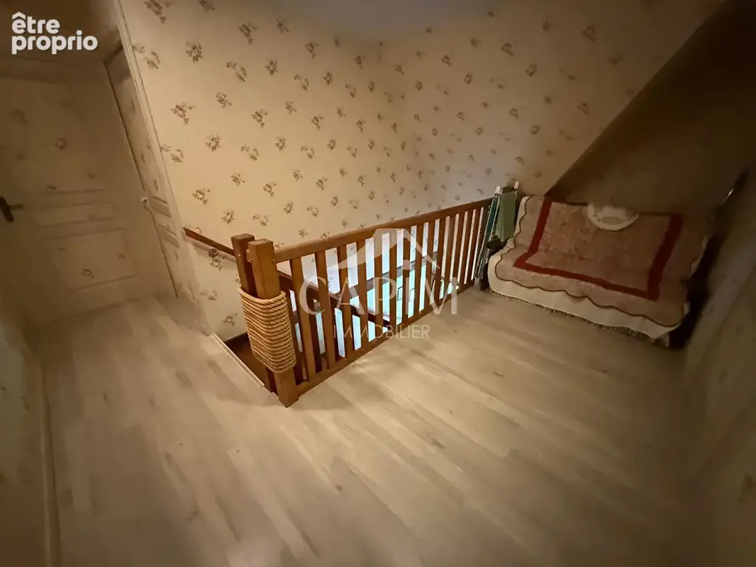 Maison Laignelet sur sous-sol complet 7 Pièces - 5Ch. -1364m² terrain- Pas de vis à vis - photo 7