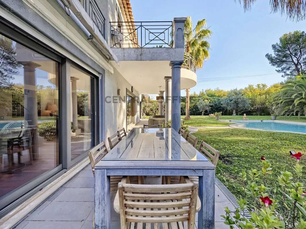 Maison à MOUGINS