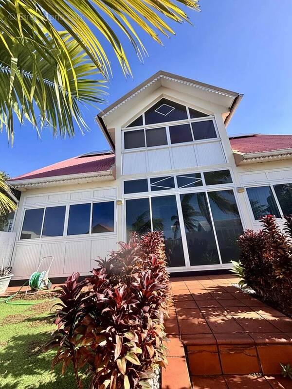 Maison à SAINT-DENIS