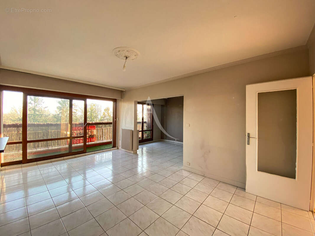 Appartement à ATHIS-MONS