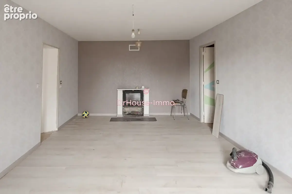 Maison 56 m² à Neuville-De-Poitou  - photo 18