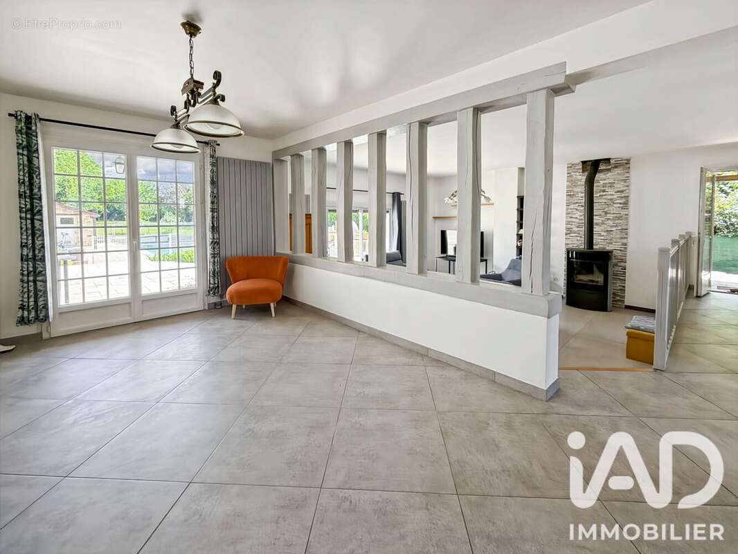 Maison 153 m² à Maincy  - photo 9