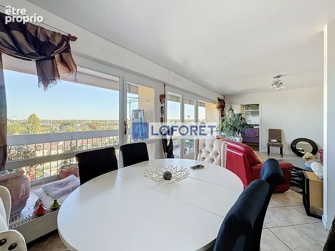 Appartement 4 pièces 83 m² à vendre à Elancourt (78990) - photo 3