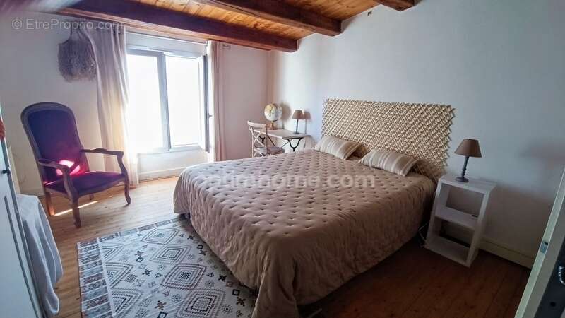 Maison de village  a saint clement des baleines avec un  patio  exterieur - photo 7