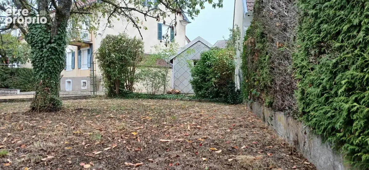 À Valdoie, maison de ville idéalement située avec jardin privatif - photo 16