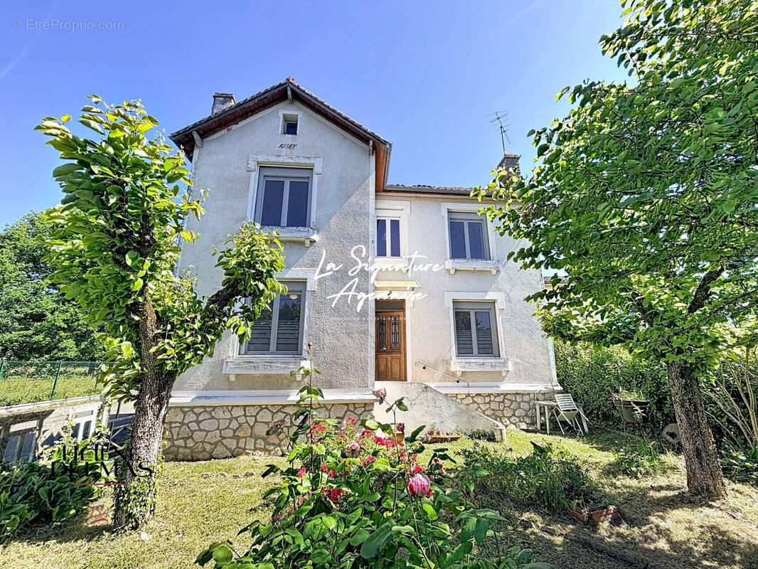Maison à LE PASSAGE
