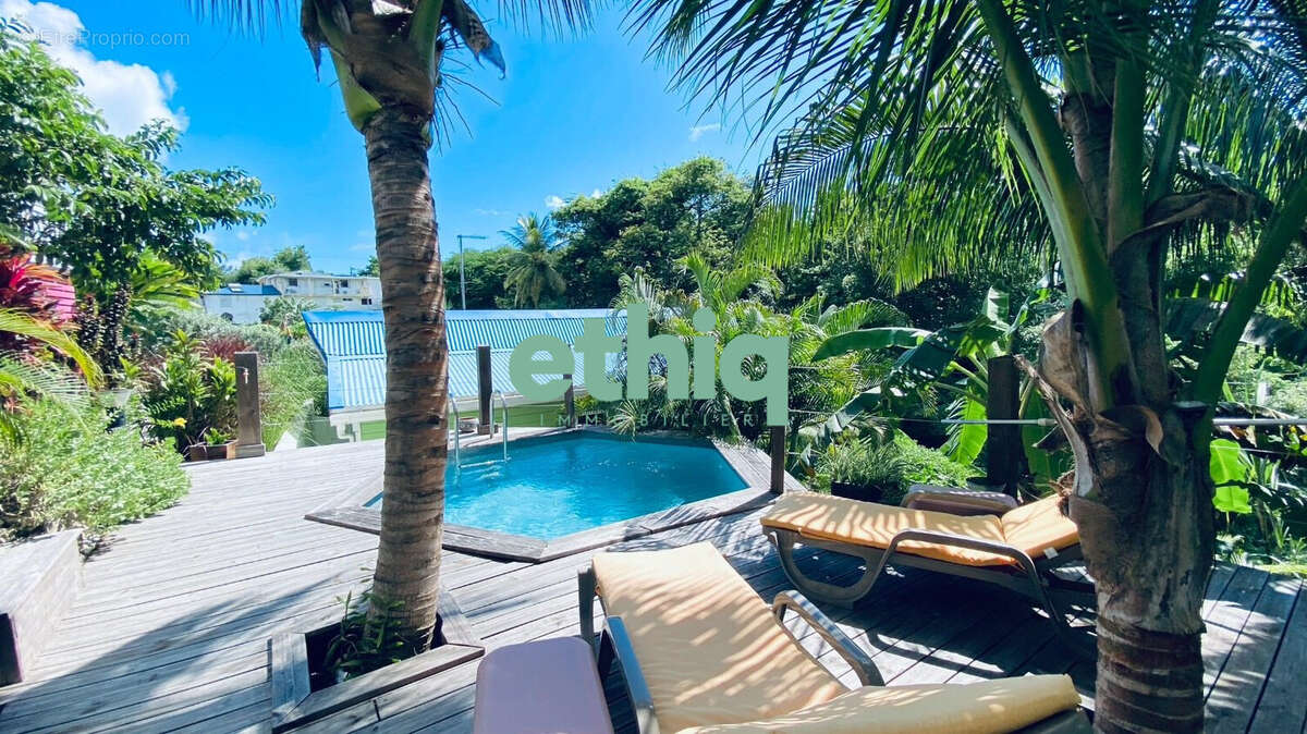 Maison à SAINTE-ANNE