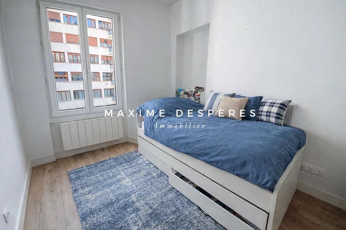 Appartement à NEUILLY-SUR-SEINE