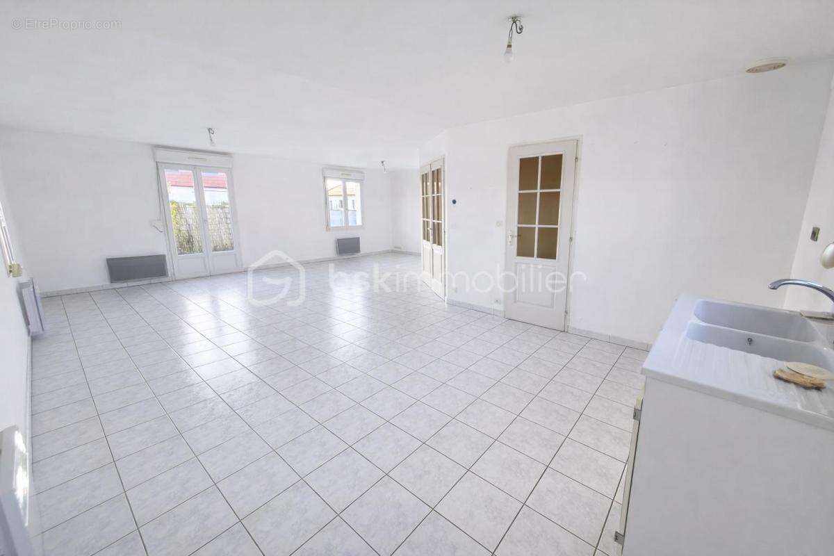 Maison à MOURMELON-LE-GRAND