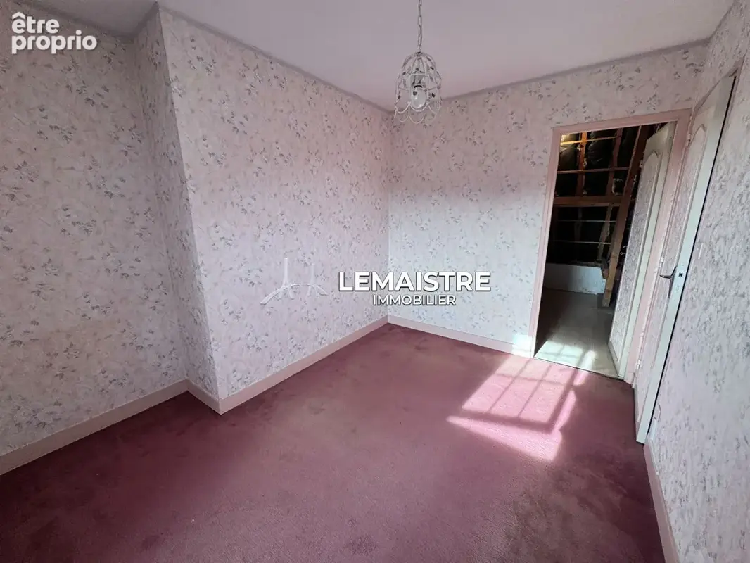 Maison à vendre - Goderville  centre- 120 m² - 5 chambres - Vie de plain-pied - Sous-sol - DPE D - photo 15