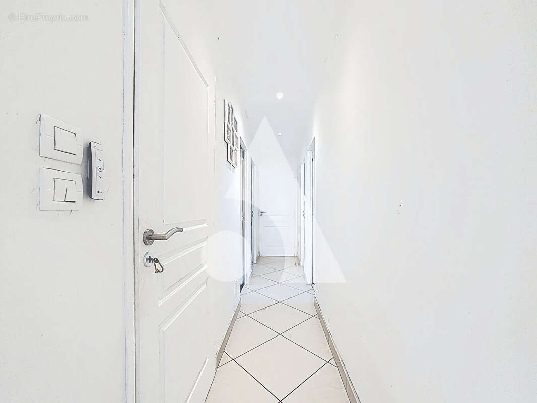 Maison à ROZIER-EN-DONZY