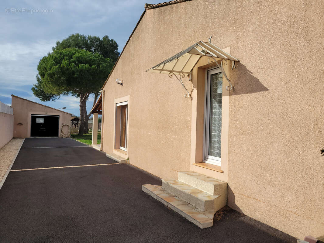 Maison à COURSAN