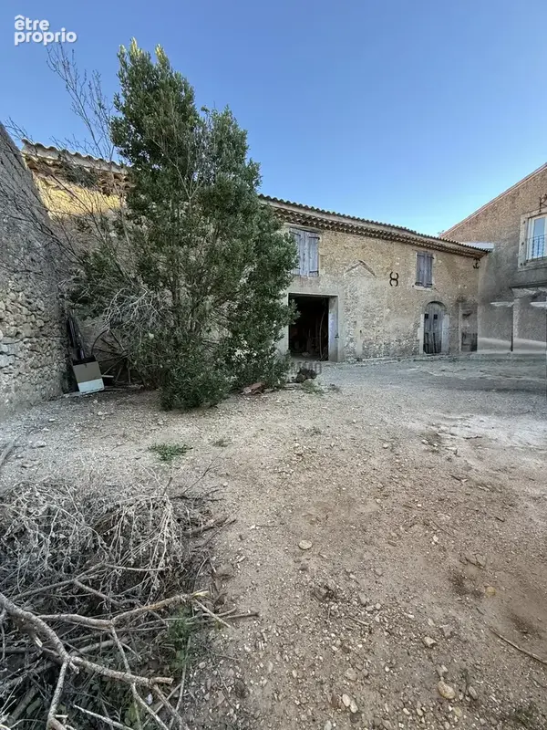 Maison de village avec extérieur, dépendances et grande remise - photo 6