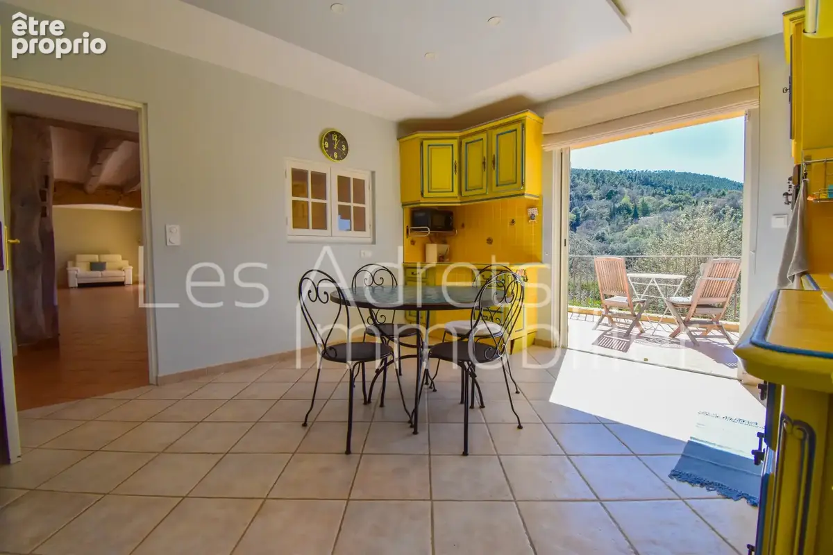 Propriété familiale avec dépendances - photo 17