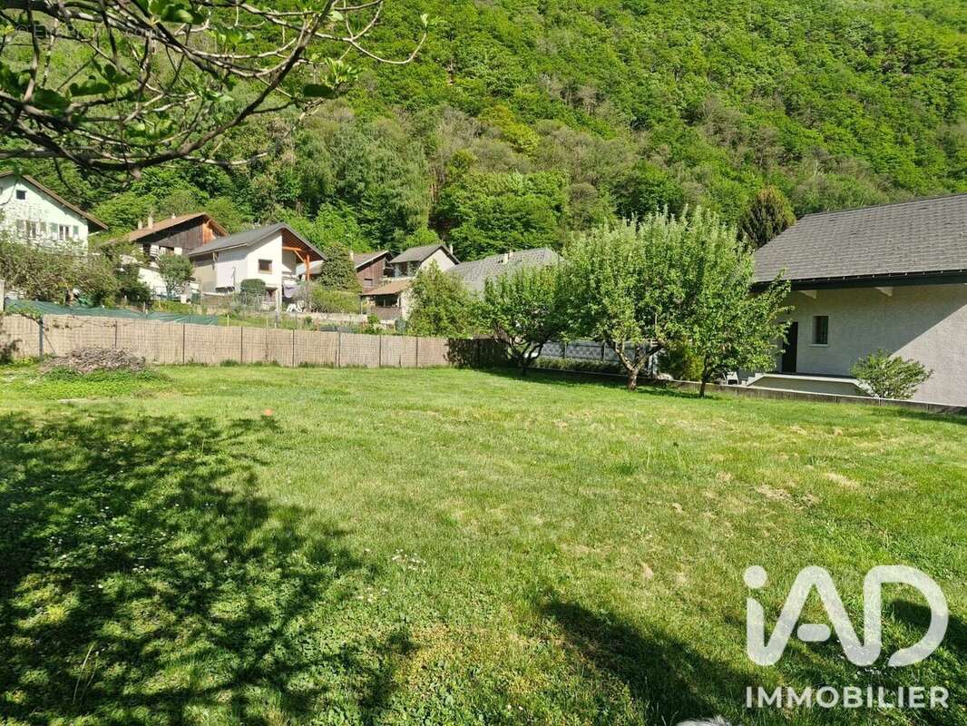 Terrain 633 m² à La Bathie  - photo 4