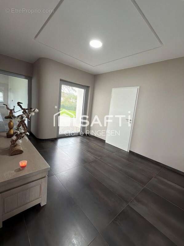 Maison 242 m² à Grundviller  - photo 5