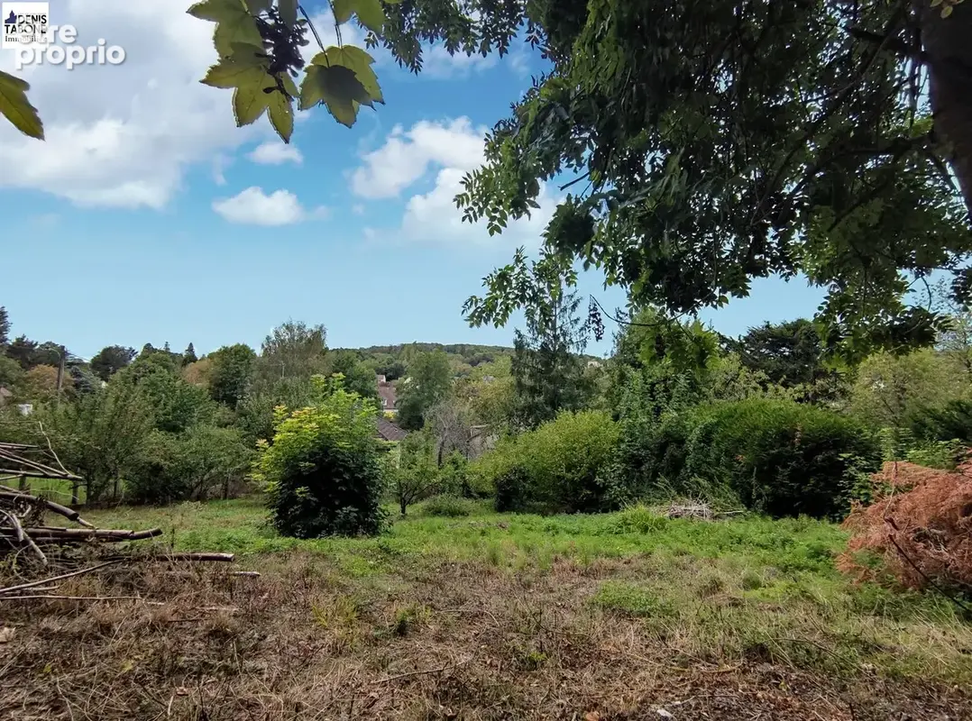 Terrain à MONTLIGNON