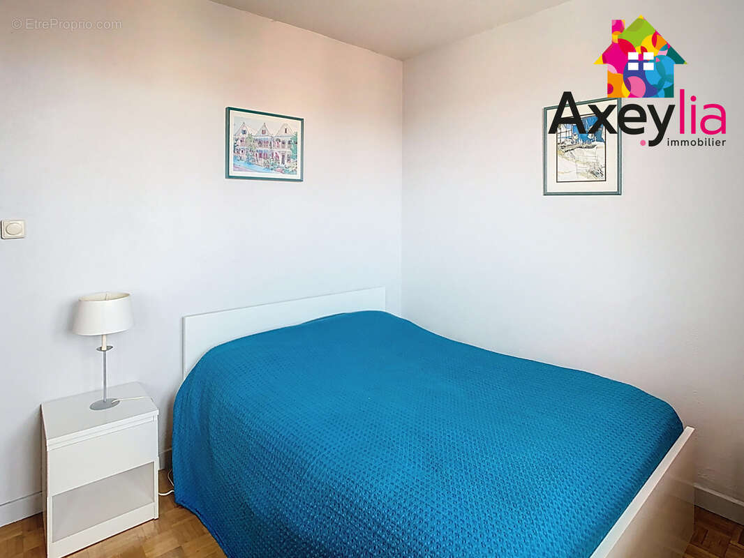 Appartement à LE COTEAU