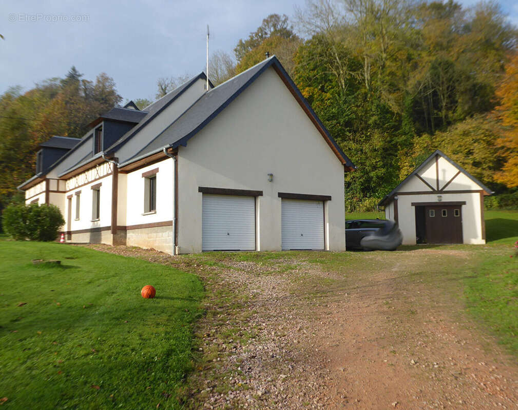 Maison à PONT-L&#039;EVEQUE