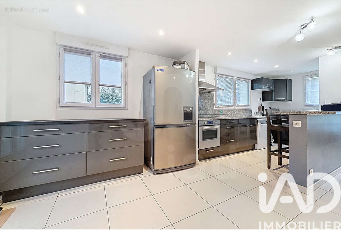 Photo 2 - Maison à LE PLESSIS-TREVISE