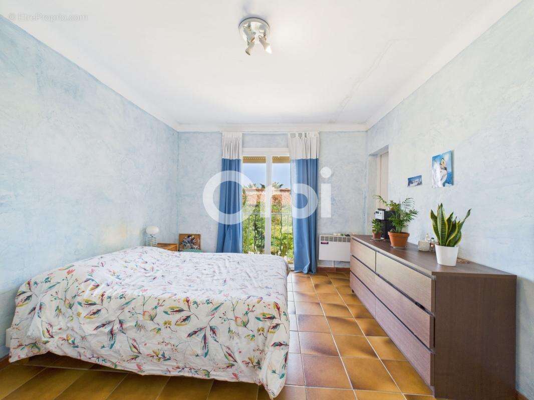 Maison à MANDELIEU-LA-NAPOULE