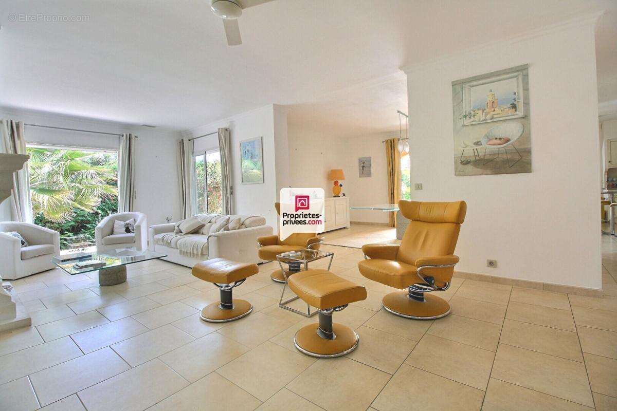 Maison à SAINT-THEODORIT