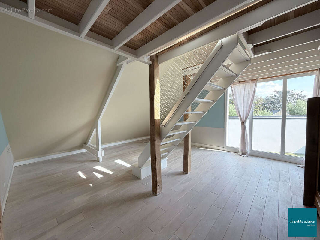 Maison 195 m² à Bretteville-Sur-Ay  - photo 9