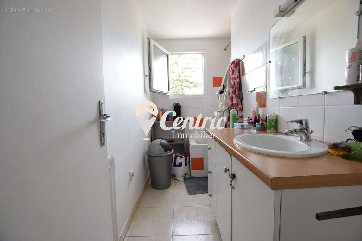 Maison 77 m² à Bressuire  - photo 3
