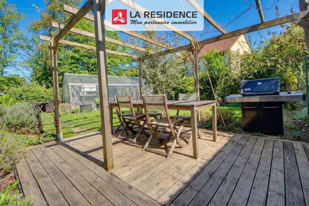 Maison à VERNEUIL-SUR-SEINE