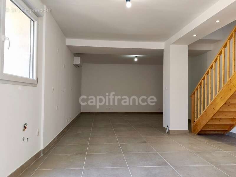 Appartement à EYRAGUES