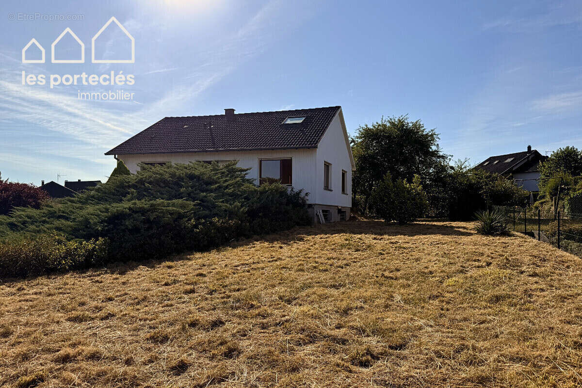 Maison type bungalow 95 m² sur 8 ares - photo 9