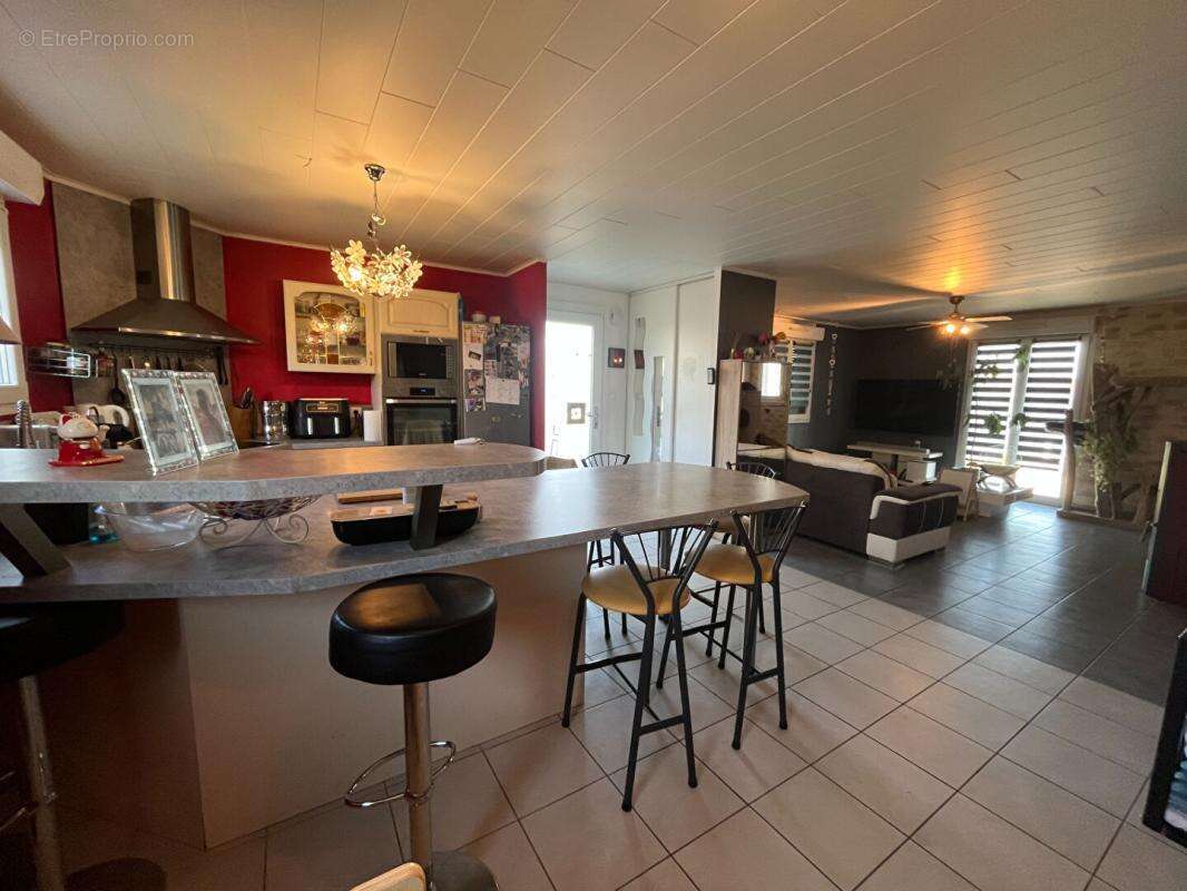 Maison - 5 pièce(s) - 110 m2 - photo 2