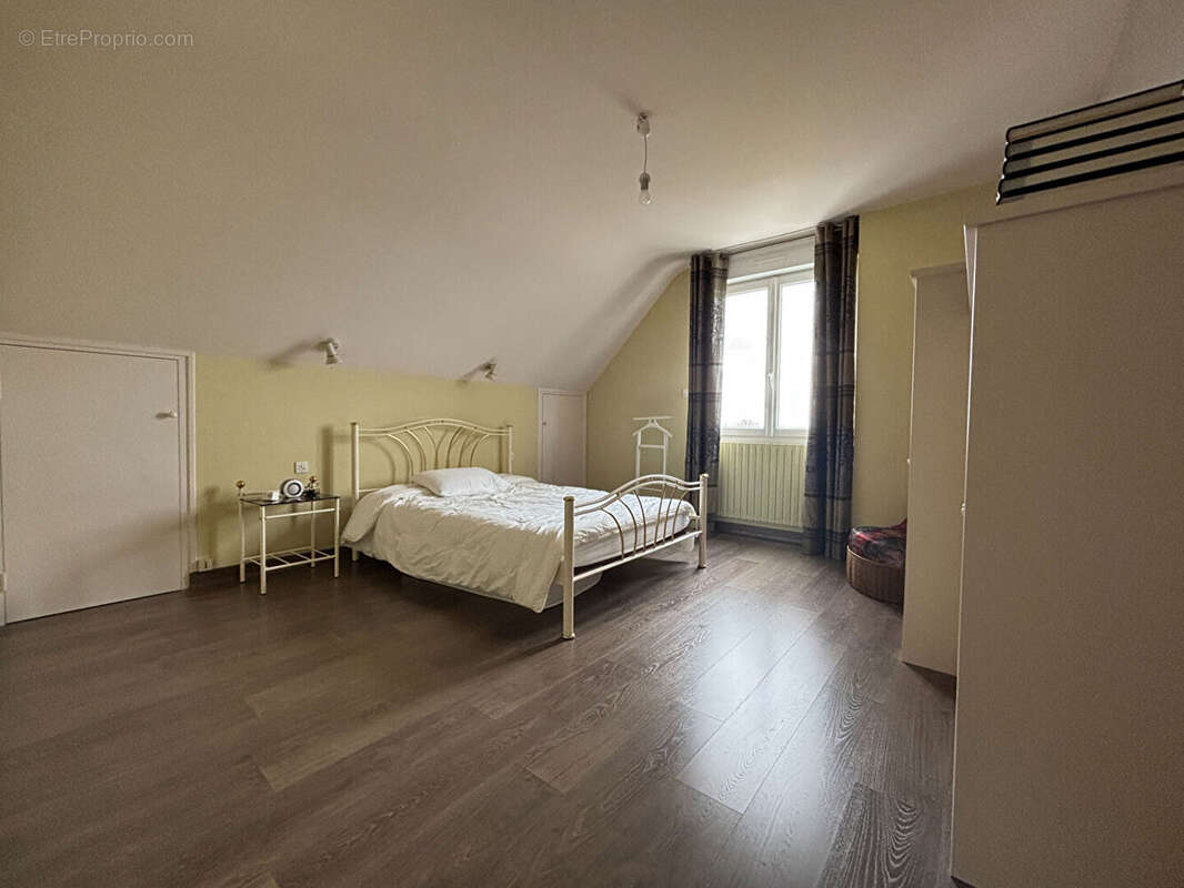 Maison à PLEYBER-CHRIST