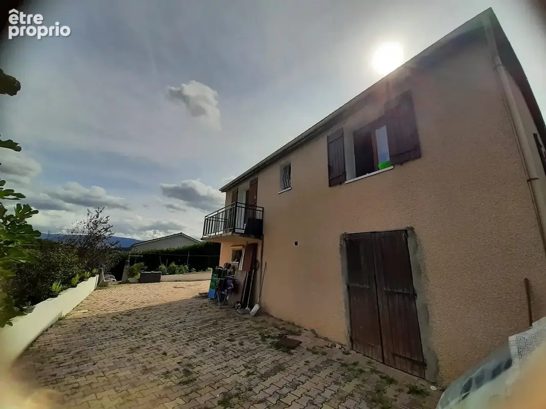 Maison 5 pièces 196 m² à vendre à Sorbiers (42290) - photo 2