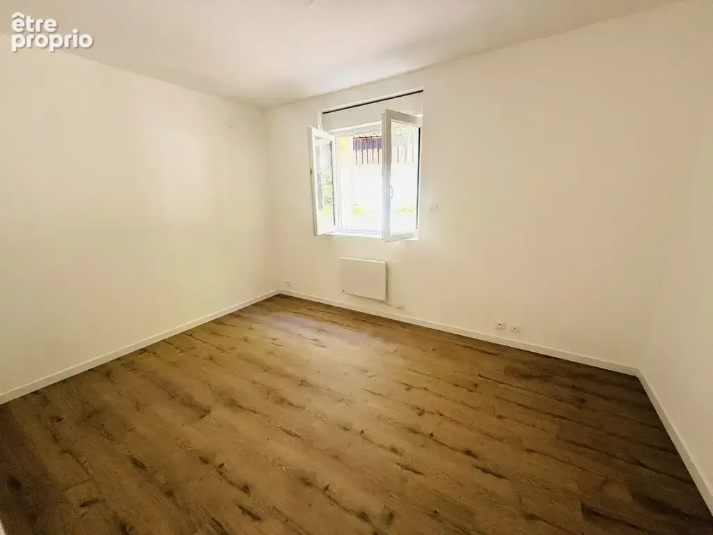 Appartement 72 m² à Chambery  - photo 6