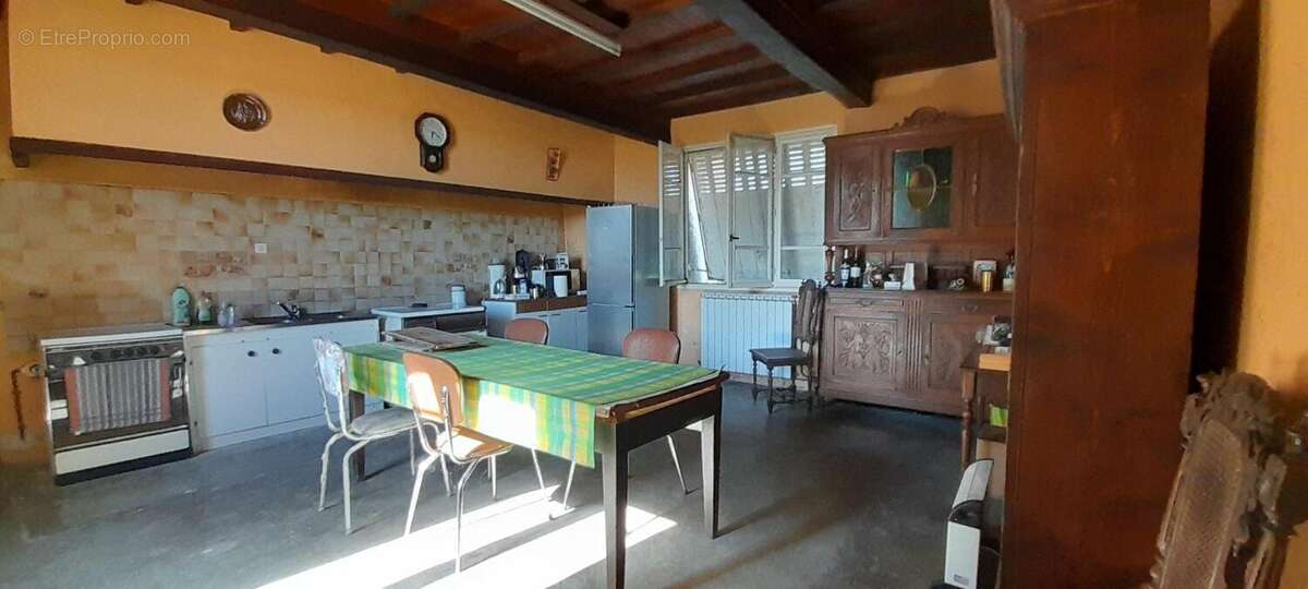 Maison 130 m² à Guizerix  - photo 9