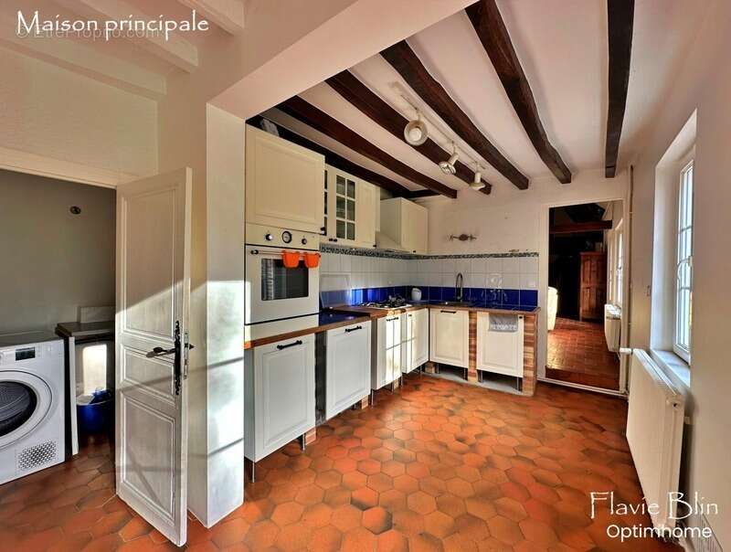 Maison à SYLVAINS-LES-MOULINS