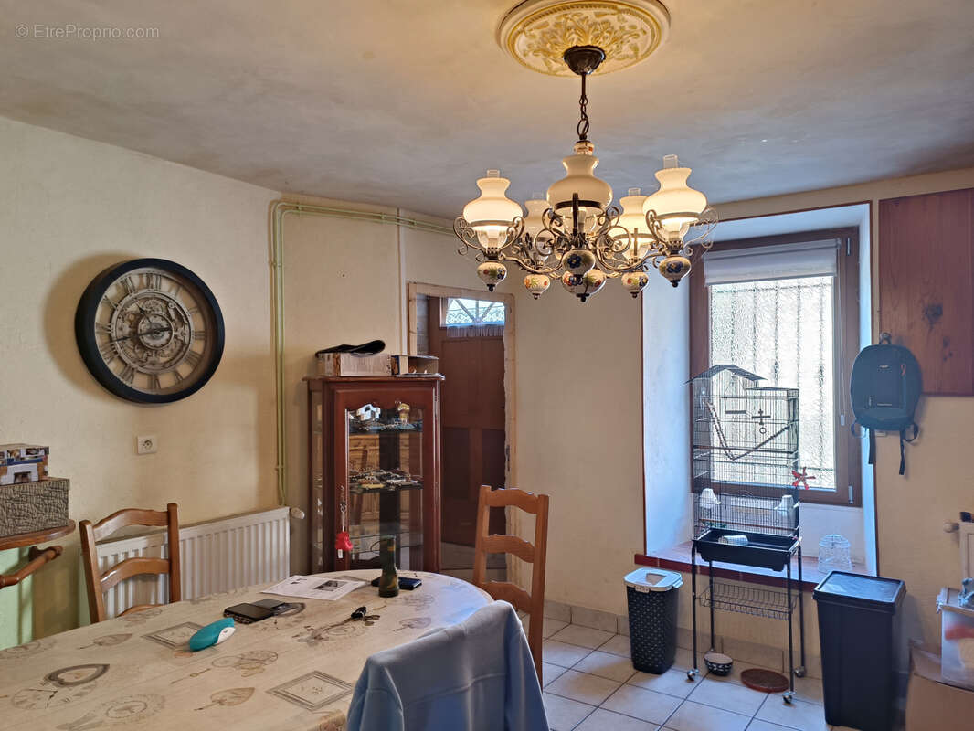 Maison à BEAUCROISSANT