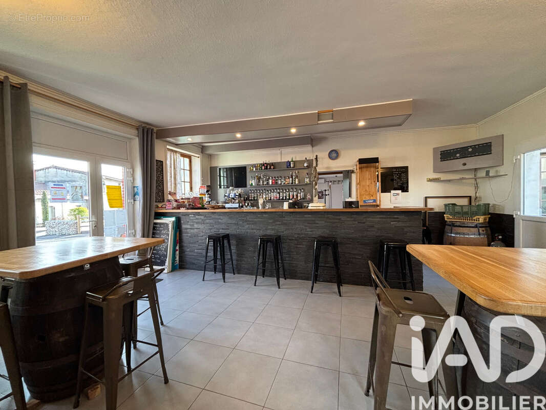 Appartement 485 m² à Chambeon  - photo 2